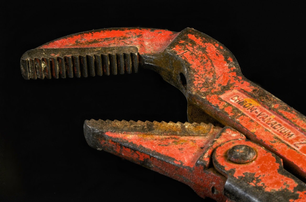 Pipe wrench in Leidschendam